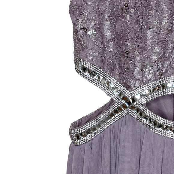 SPEECHLESS Junior Girls Pro Sequined Cut Out Sleeveless Halter Prom Gown Size 3 - Picture 7 of 11